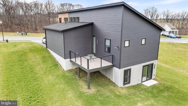 59 CLOVER DR, Myerstown, PA 17067