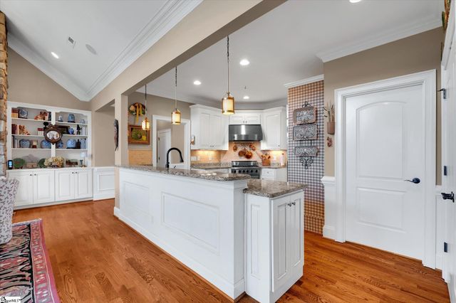 209 Courtside Trail, Travelers Rest, SC 29690