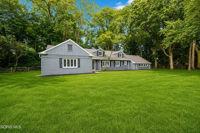 4906 Pine Ridge Road, Toledo, OH 43615