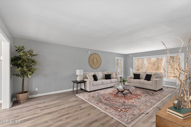 4906 Pine Ridge Road, Toledo, OH 43615