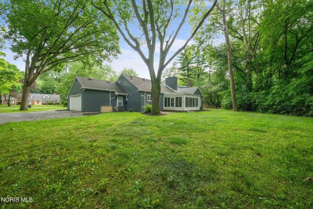 4906 Pine Ridge Road, Toledo, OH 43615