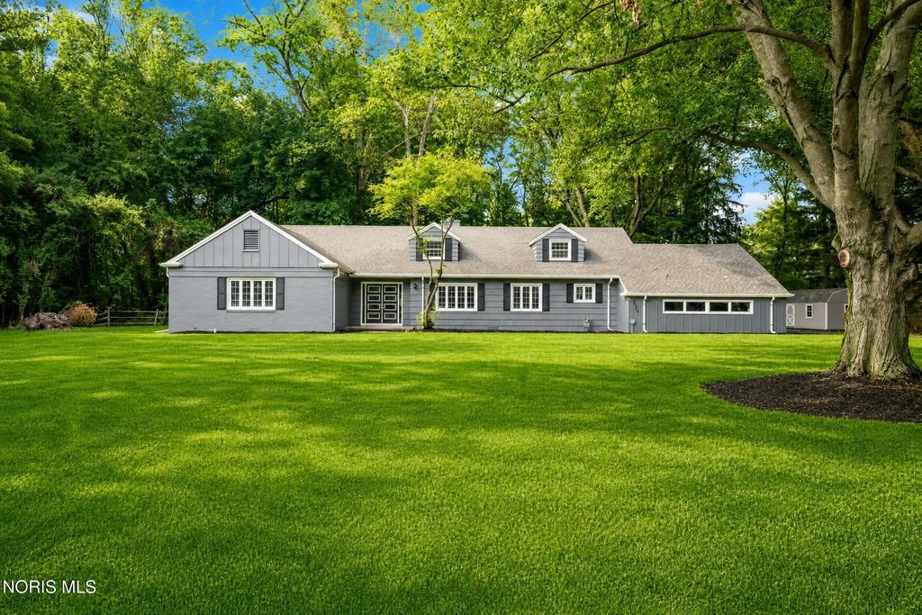 4906 Pine Ridge Road, Toledo, OH 43615