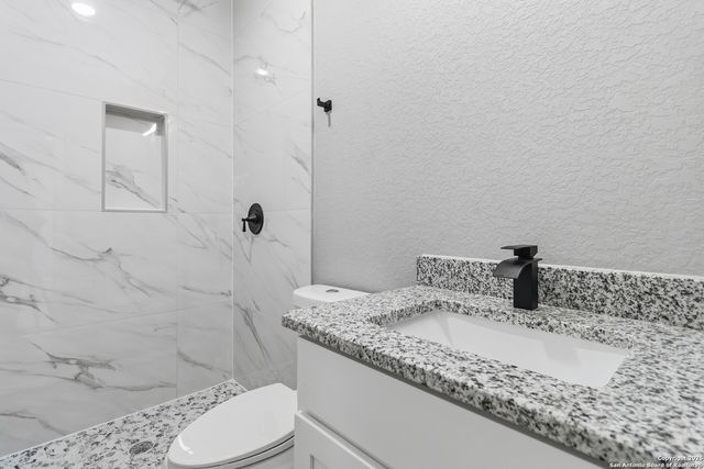 5819 Mayo, San Antonio, TX 78227