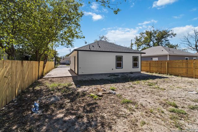 5819 Mayo, San Antonio, TX 78227