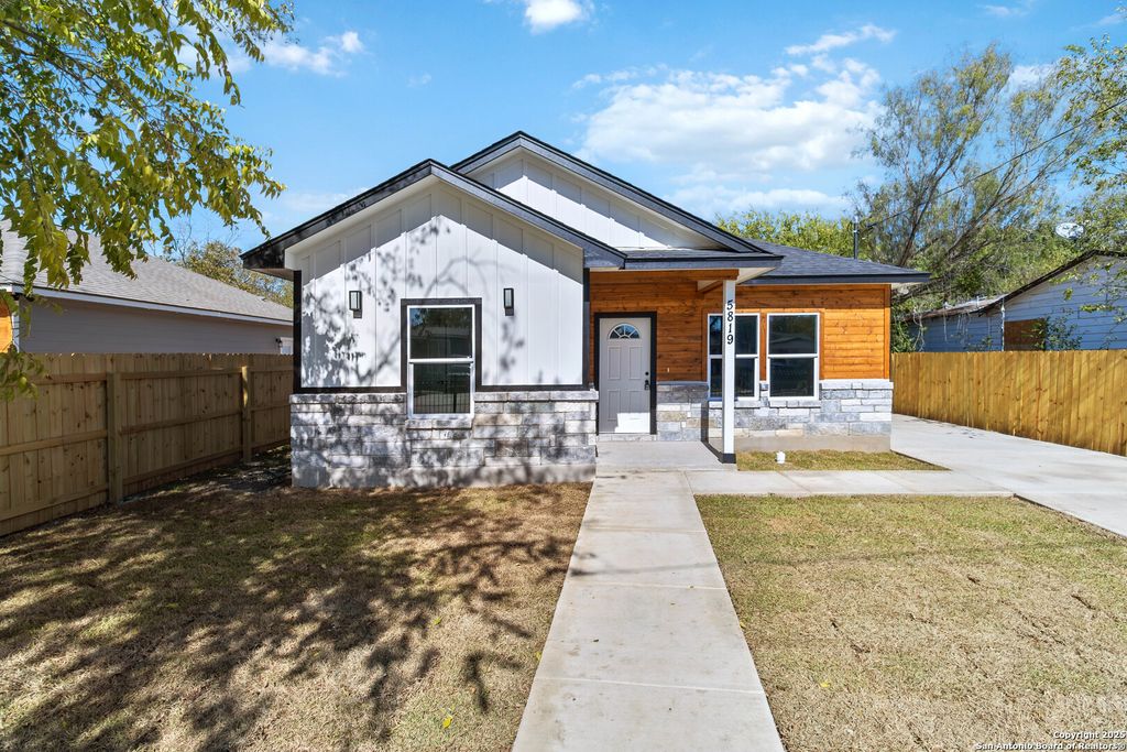 5819 Mayo, San Antonio, TX 78227