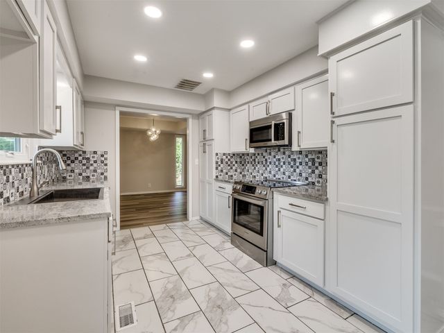 2979 E 77th Place, Tulsa, OK 74136
