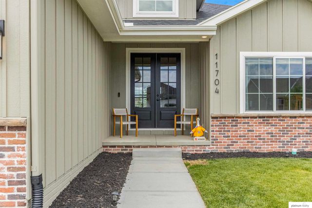 11704 S 119th Street, Papillion, NE 68046