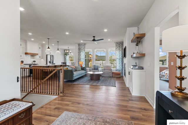 11704 S 119th Street, Papillion, NE 68046