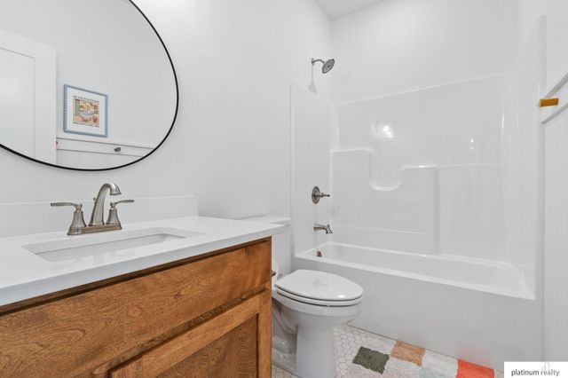 11704 S 119th Street, Papillion, NE 68046