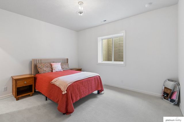 11704 S 119th Street, Papillion, NE 68046