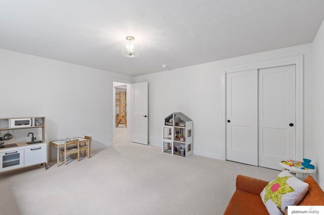 11704 S 119th Street, Papillion, NE 68046