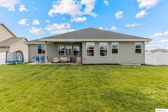 11704 S 119th Street, Papillion, NE 68046