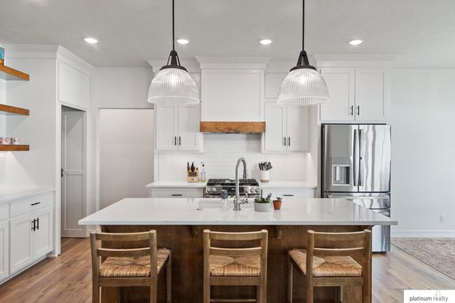 11704 S 119th Street, Papillion, NE 68046