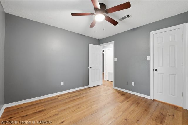 832 N Apple Street, Greenwood, AR 72936