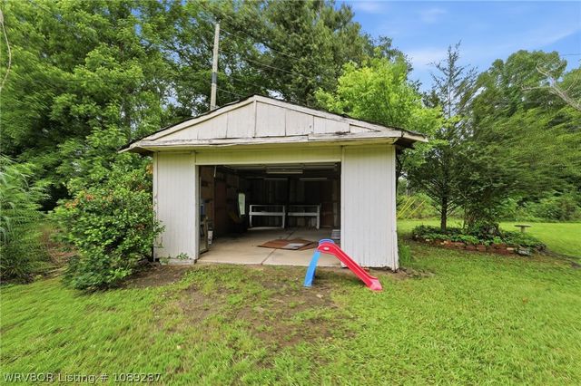 832 N Apple Street, Greenwood, AR 72936