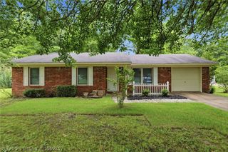 832 N Apple Street, Greenwood, AR 72936