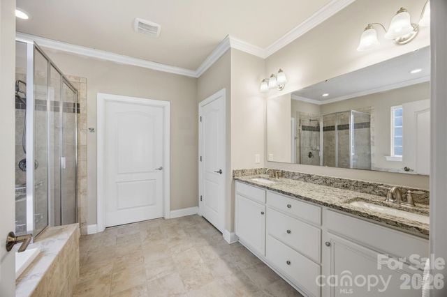 16024 Oxford Glenn Drive, Huntersville, NC 28078