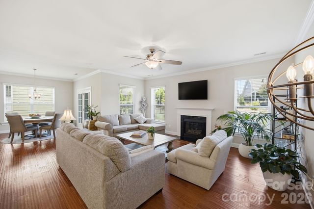 16024 Oxford Glenn Drive, Huntersville, NC 28078