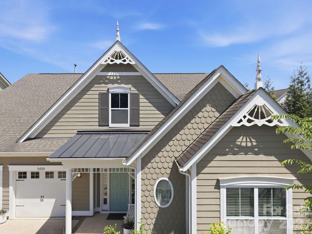 16024 Oxford Glenn Drive, Huntersville, NC 28078