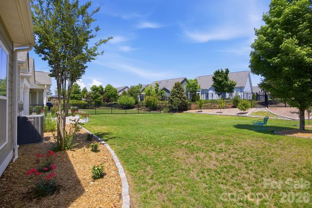 16024 Oxford Glenn Drive, Huntersville, NC 28078
