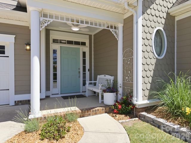 16024 Oxford Glenn Drive, Huntersville, NC 28078