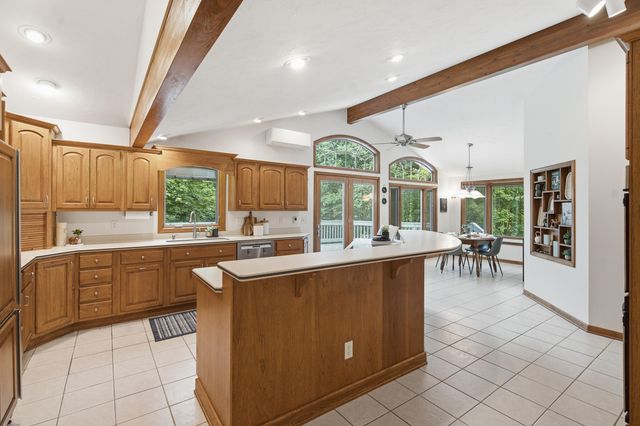 10425 E Q Avenue, Scotts, MI 49088