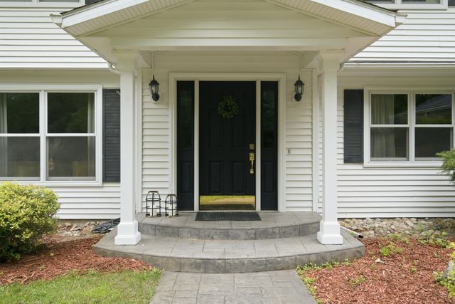 10425 E Q Avenue, Scotts, MI 49088