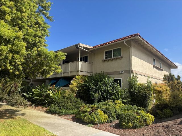 2211 Via Mariposa W A, Laguna Woods, CA 92637