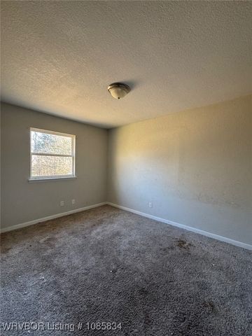 90637 S 4697 Road, Stilwell, OK 74960