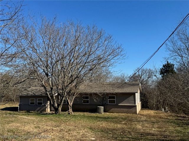 90637 S 4697 Road, Stilwell, OK 74960