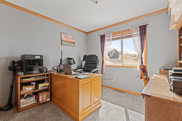 407 8th Street NW, Dodge Center, MN 55927