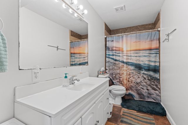 407 8th Street NW, Dodge Center, MN 55927