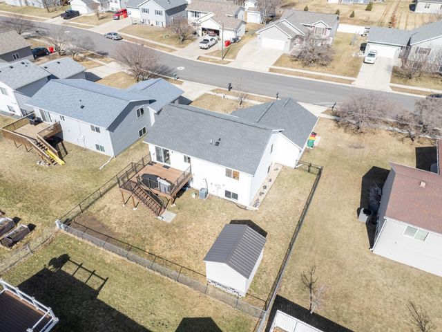 407 8th Street NW, Dodge Center, MN 55927