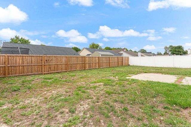 3620 Lismore Lane, Hope Mills, NC 28348