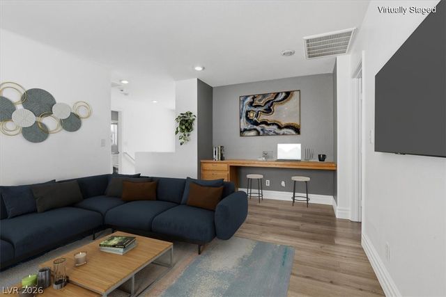 6346 Pebblecreek Lodge Way, Las Vegas, NV 89148