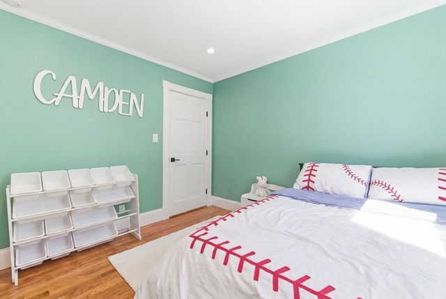 865 E 2nd 1, Boston, MA 02127