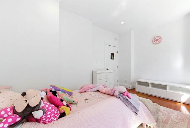 865 E 2nd 1, Boston, MA 02127