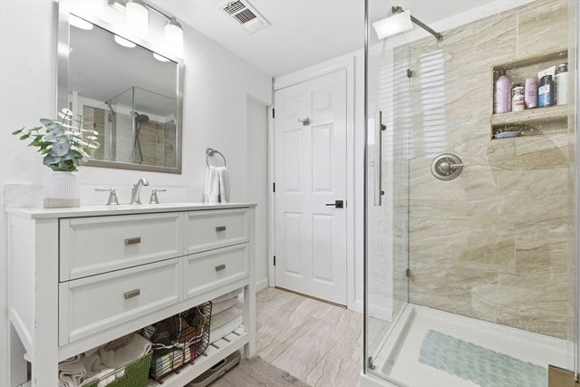 865 E 2nd 1, Boston, MA 02127