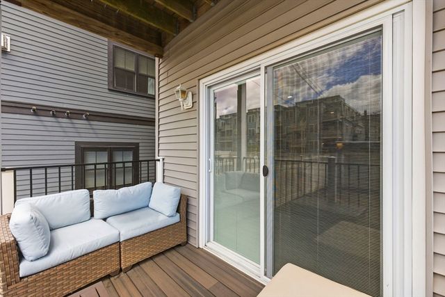 865 E 2nd 1, Boston, MA 02127
