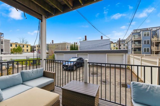 865 E 2nd 1, Boston, MA 02127