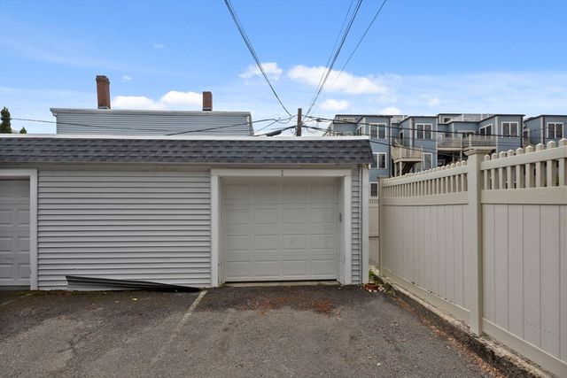 865 E 2nd 1, Boston, MA 02127