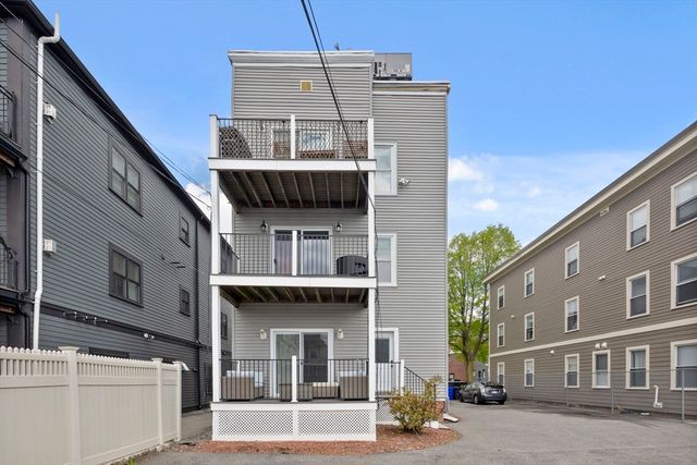 865 E 2nd 1, Boston, MA 02127