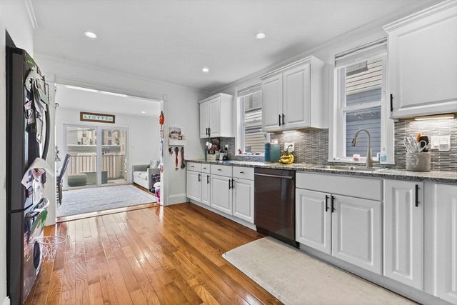 865 E 2nd 1, Boston, MA 02127
