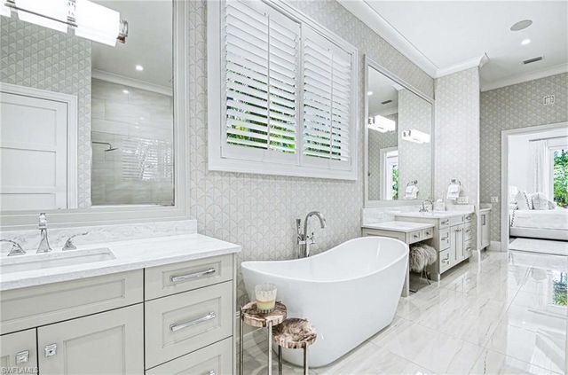 3003 Crayton RD, Naples, FL 34103