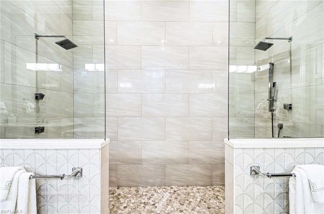 3003 Crayton RD, Naples, FL 34103