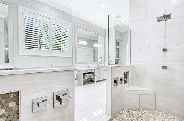 3003 Crayton RD, Naples, FL 34103