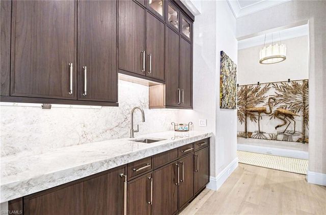 3003 Crayton RD, Naples, FL 34103
