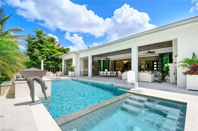 3003 Crayton RD, Naples, FL 34103