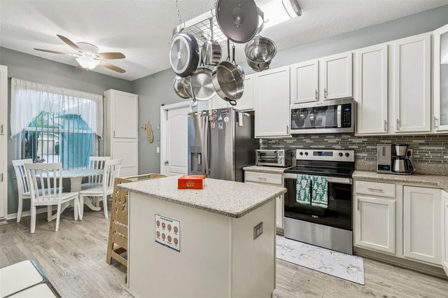 5911 PLUMMER SLADE COURT, Tampa, FL 33625