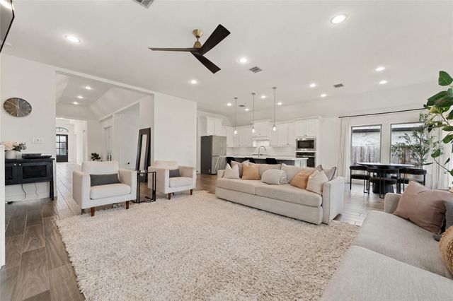 9726 Starry Night Lane, Manvel, TX 77578